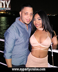 Midnight Cruise - Photo Gallery - NYPartyCruise www.nypartycruise.com Midnight Cruise - Photo Gallery - NYPartyCruise www.nypartycruise.com